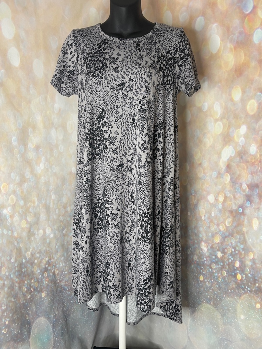 LulaRoe Carly Swing Dress XXS Gray and Black Floral